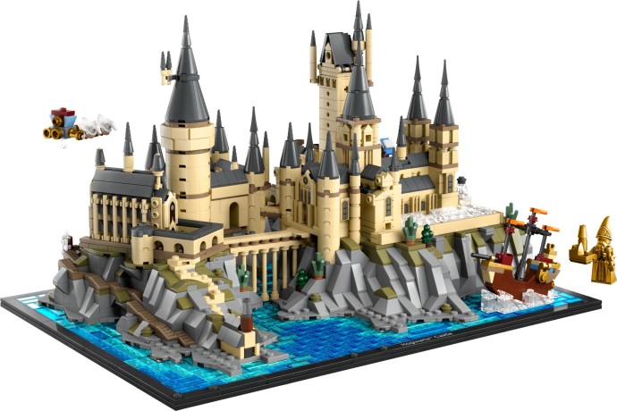 LEGO Harry Potter™ Hogwarts Castle and Grounds (76419)