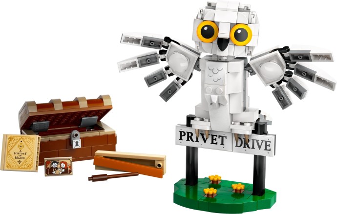 LEGO Harry Potter Hedwig at 4 Privet Drive (76425)