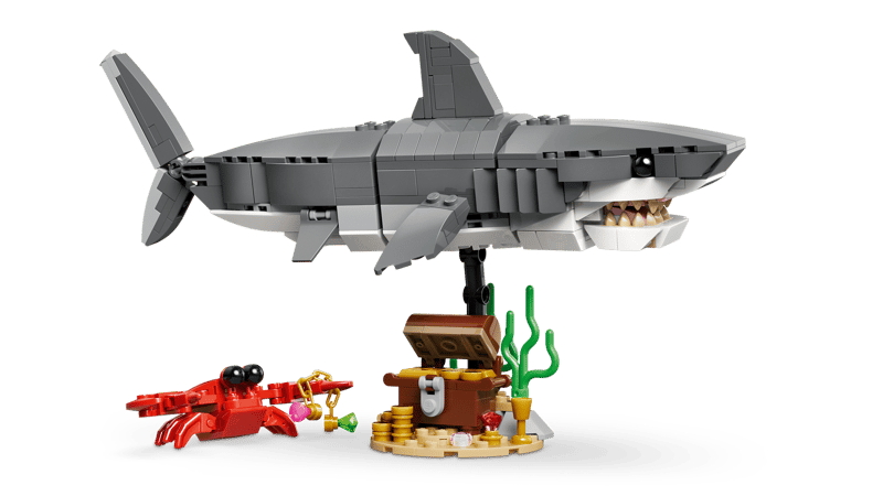 LEGO Creator Fierce Shark with a Treasure Chest (31381)